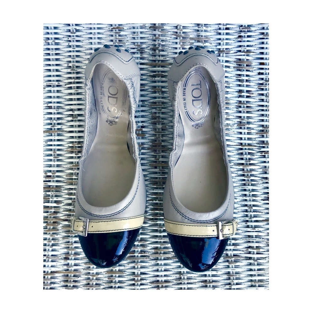 🆕 {Tod’s} ‘Dee’ Leather Ballet Flats in soft grey with black & tan, size 7 - Picture 8 of 9